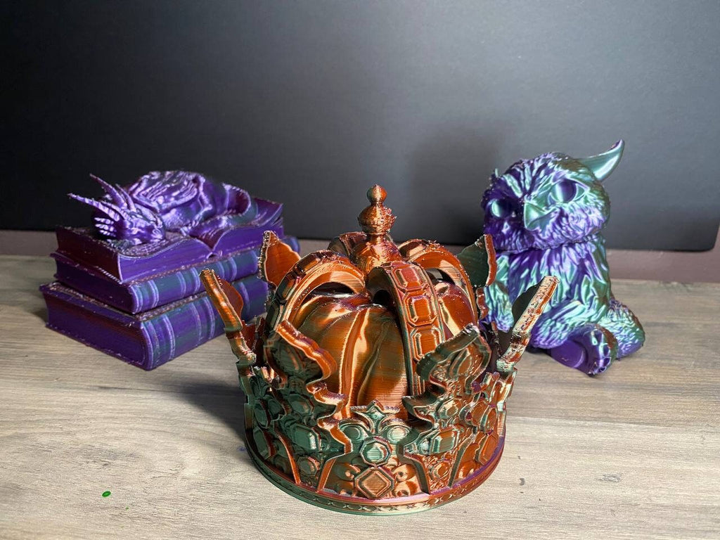 Crown Dice Vault  | Fates End | 3D Printed | Fantasy | DnD | RPG | Roleplay Gaming | Gaming Gear